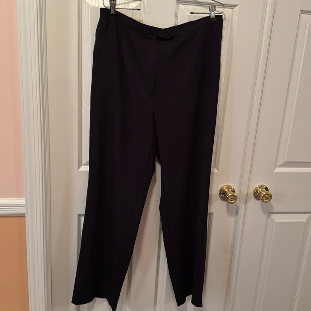 Black trousers